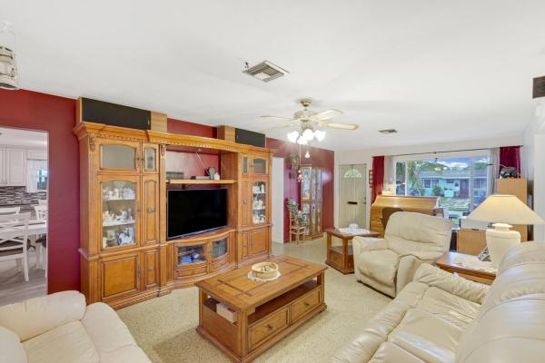 Pompano Golf Estates, 640 NE 23rd Ct, Pompano Beach, Florida 33064, image 2