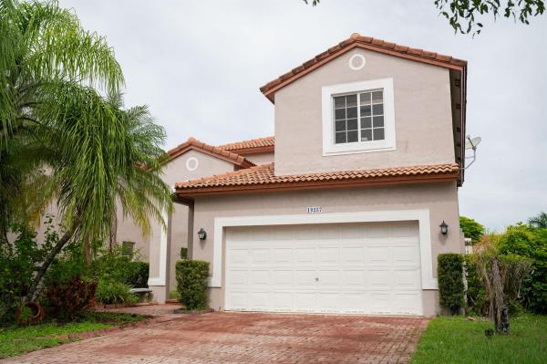 Chapel Cove, 19257 NW 14th St, Pembroke Pines, Florida 33029, image 1