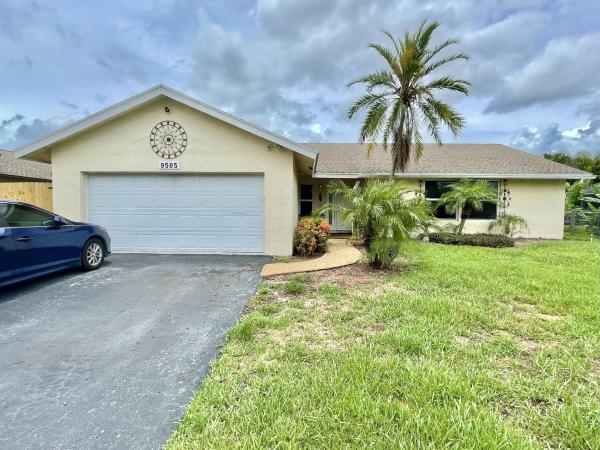 American Homes At Southwind Lakes, 9505 Ohio Pl, Boca Raton, Florida 33434, image 1