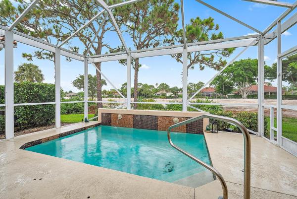 Sandpiper Cove, 8189 Sandpiper Way, West Palm Beach, Florida 33412, image 3