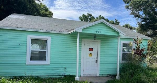 Tucker Terrace, 1704 South Ave, Fort Pierce, Florida 34950, image 1