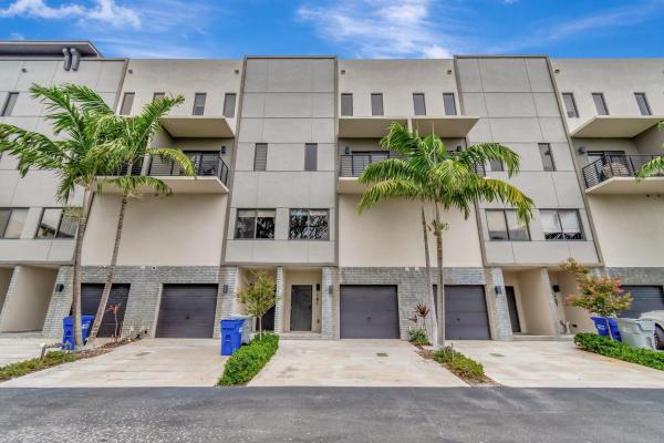 Koi Residences & Marina, 161 SE 1st Cir, Pompano Beach, Florida 33060, image 1