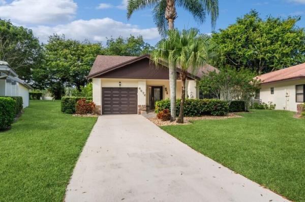 Fairmont Place, 4672 Boxwood Cir, Boynton Beach, Florida 33436, image 1