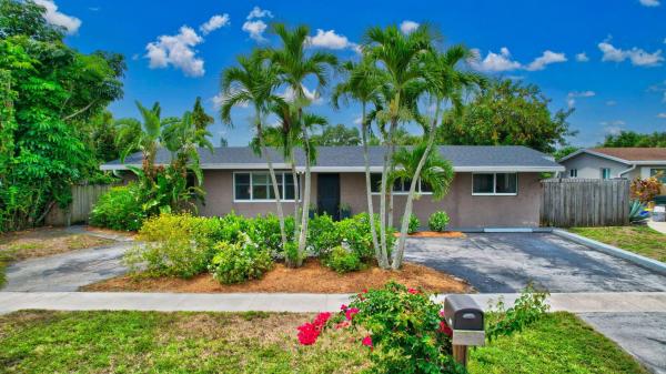 Country Club Village, 1208 NW 7th St, Boca Raton, Florida 33486, image 1