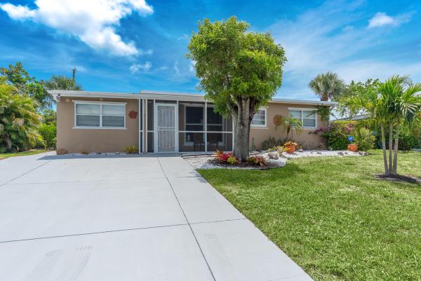 Lake Osborne Heights, 820 Wright Dr, Lake Worth Beach, Florida 33461, image 1