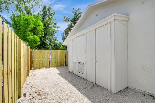 Biltmore Terrace, 4855 Dolphin Dr, Lake Worth, Florida 33463, image 1