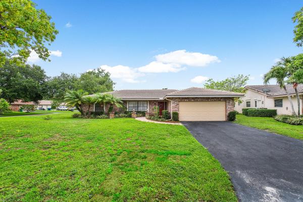 Oakwood, 9900 NW 1st Ct, Coral Springs, Florida 33071, image 1