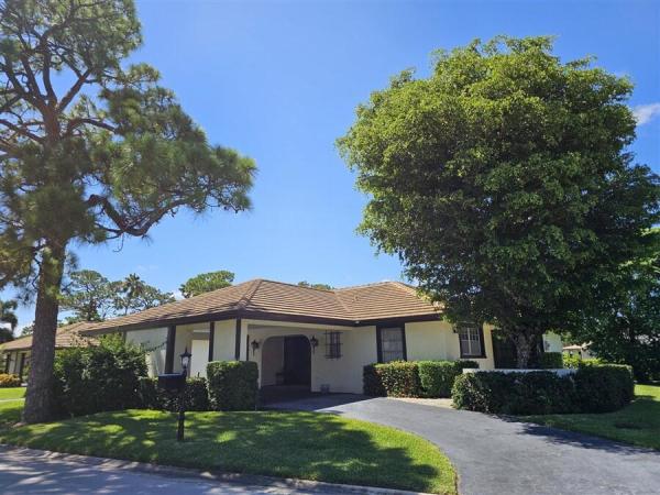 Pine Villas, 429 Pine Villa Dr #429, Atlantis, Florida 33462, image 1