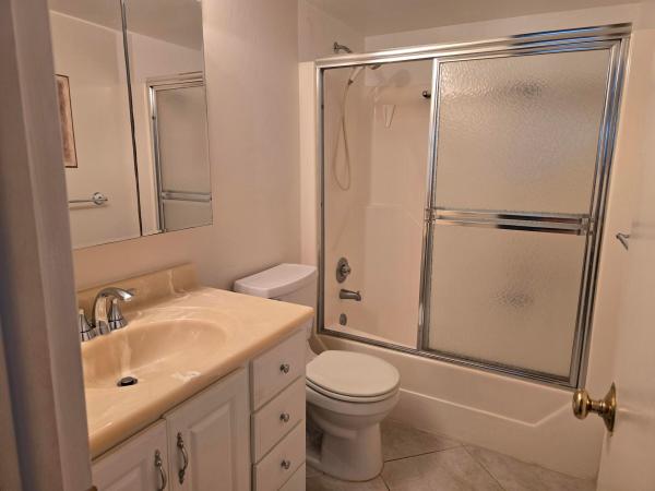 Golden Lakes Village, 471 Lake Frances Dr, West Palm Beach, Florida 33411, image 2
