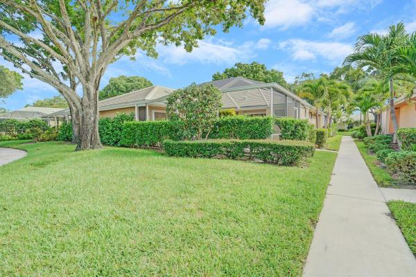 Sun Terrace At Lake Catherine, 3003 Lakemont Ct, Palm Beach Gardens, Florida 33403, image 1