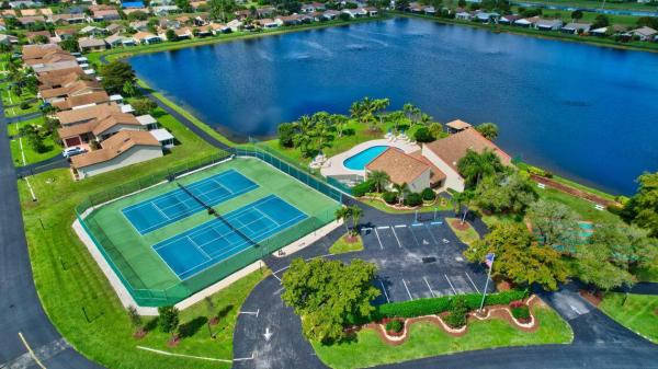 Mirror Lakes, 5558 Mirror Lakes Blvd, Boynton Beach, Florida 33472, image 1