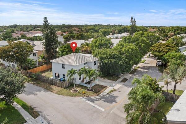 Fay’s Cove At Coral Bay, 3325 Blue Runner Ln, Margate, Florida 33063, image 1