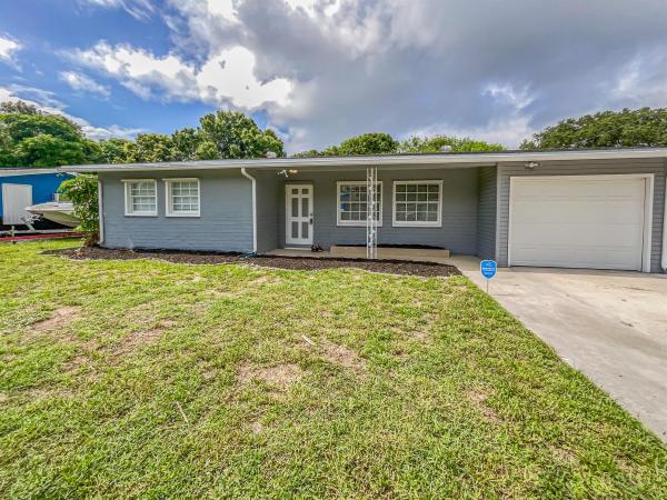 Maravilla Gardens, 509 Azalea Ave, Fort Pierce, Florida 34982, image 1