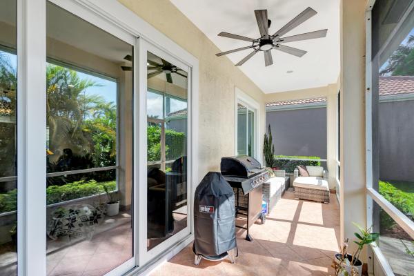 Preston Courts, 218 Woodsmuir Ct, Palm Beach Gardens, Florida 33418, image 3