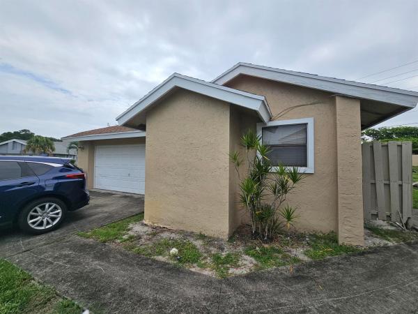 Rainberry Lake, 1195 NW 18th Ave, Delray Beach, Florida 33445, image 1