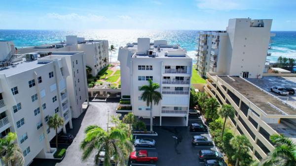 Palmsea, 3520 S Ocean Blvd #A305, South Palm Beach, Florida 33480, image 3