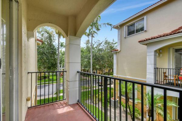Parkside Square, 2872 S Oasis Dr, Boynton Beach, Florida 33426, image 1