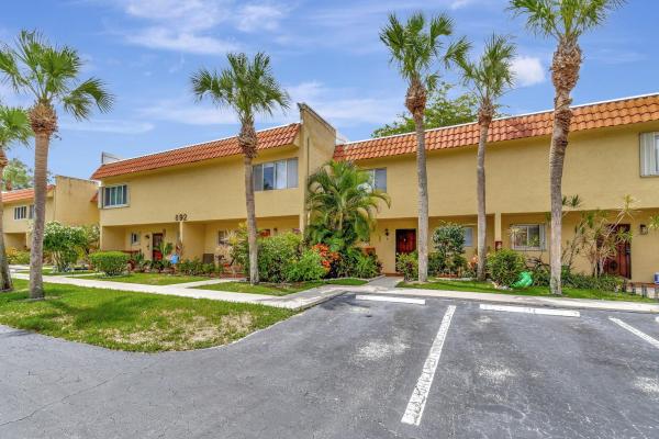 Boca Terrace, 892 SW 9th St Cir ##8, Boca Raton, Florida 33486, image 1