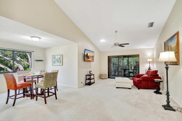 Lexington Green, 18 Lexington Ln W, Palm Beach Gardens, Florida 33418, image 1