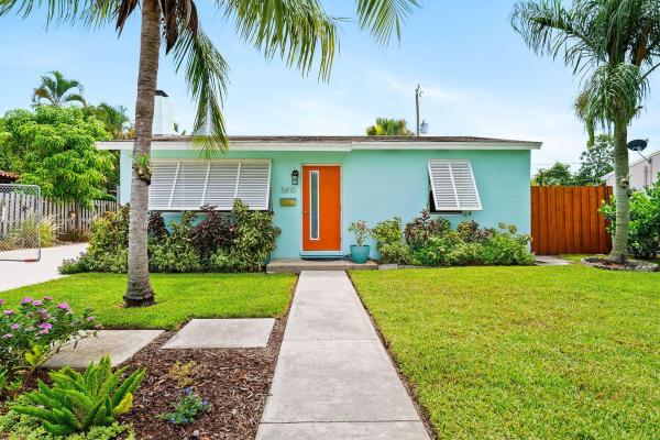 Park Ridge, 5810 Churchill Ct, West Palm Beach, Florida 33405, image 1