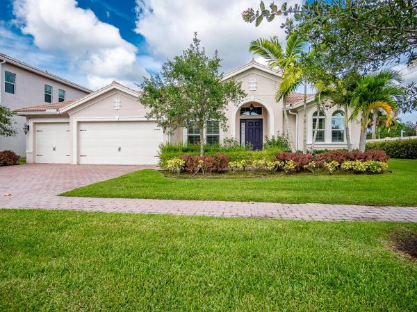 Montclaire Estates, 862 Montclaire Ct, West Palm Beach, Florida 33411, image 1