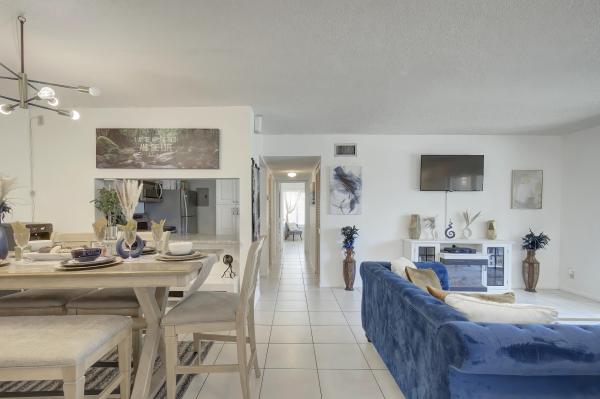 Pine Ridge North 3, 712 Sunny Pine Way #H2, Greenacres, Florida 33415, image 1