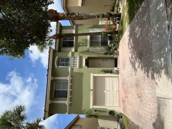 Tahoe At Lakes Of Laguna, 4420 Lake Lucerne Cir, West Palm Beach, Florida 33409, image 1