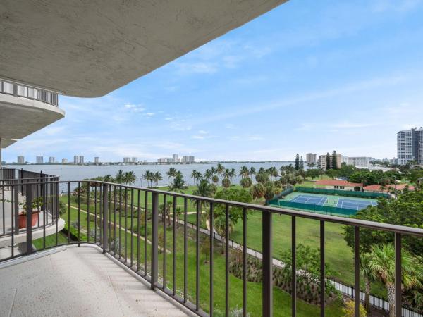 Lake Harbour Towers East, 801 Lake Shore Dr #618, Lake Park, Florida 33403, image 1