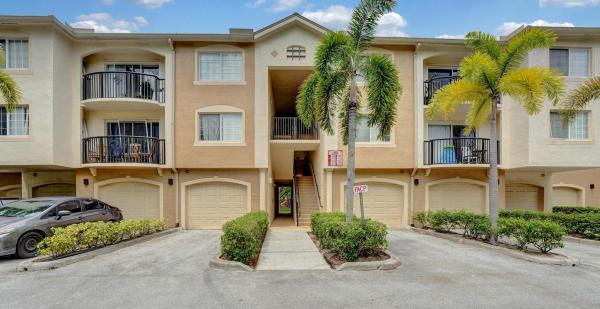 Grand View At Crestwood, 400 Crestwood Ct #408, Royal Palm Beach, Florida 33411, image 1