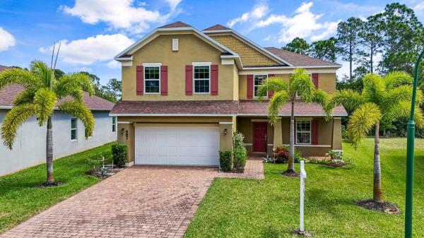 Moss Rose Place, 687 NE Moss Rose Pl, Port St. Lucie, Florida 34983, image 1