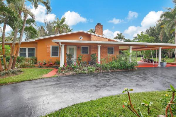 100 N Hibiscus Ct, Plantation, Florida 33317, image 1