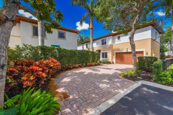 Library Commons, 563 NW Library Commons Way, Boca Raton, Florida 33432, image 1