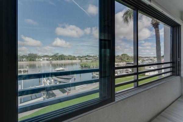 Oak Harbour, 824 Oak Harbour Dr, Juno Beach, Florida 33408, image 3