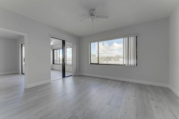 Oak Harbour, 824 Oak Harbour Dr, Juno Beach, Florida 33408, image 2