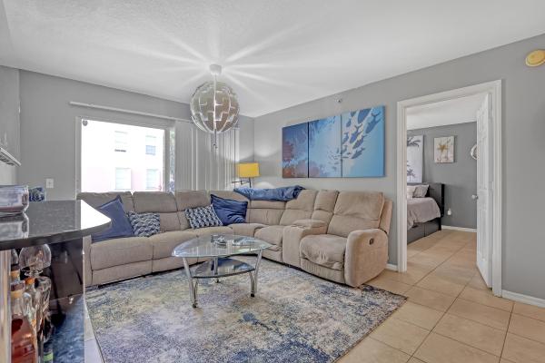 Emerald Isle At Laguna Lakes, 4190 San Marino Blvd #107, West Palm Beach, Florida 33409, image 2