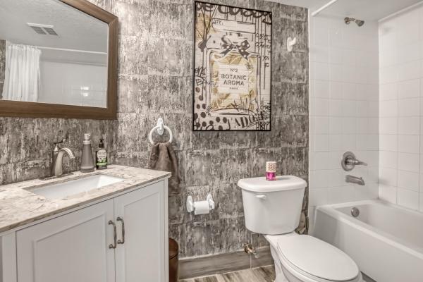 Emerald Isle At Laguna Lakes, 4190 San Marino Blvd #107, West Palm Beach, Florida 33409, image 1