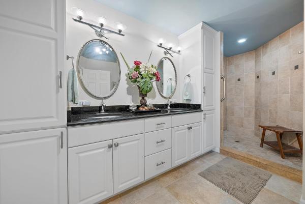 St Tropez At Crystal Pointe, 13302 Saint Tropez Cir, Palm Beach Gardens, Florida 33410, image 2