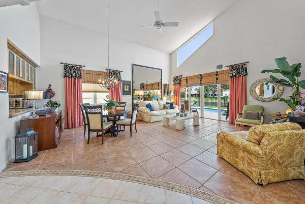 St Tropez At Crystal Pointe, 13302 Saint Tropez Cir, Palm Beach Gardens, Florida 33410, image 1