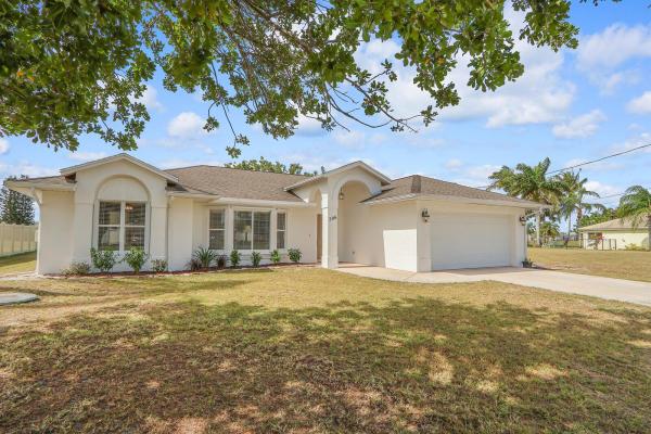 Becker Ridge, 206 SW Ridgecrest Dr, Port St. Lucie, Florida 34953, image 1