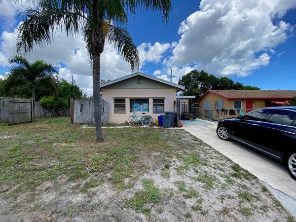 Ridge Grove, 1199 Highland Rd, Lake Worth Beach, Florida 33462, image 1