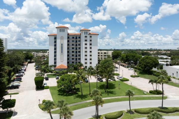 Seamark, 370 Golfview Rd #703, North Palm Beach, Florida 33408, image 1