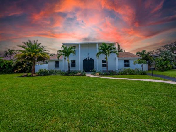 Lake Park Residential, 802 Poplar Dr, Lake Park, Florida 33403, image 1