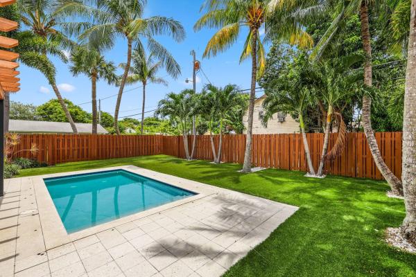 Metcalfs, 235 NW 1st Ave, Delray Beach, Florida 33444, image 2