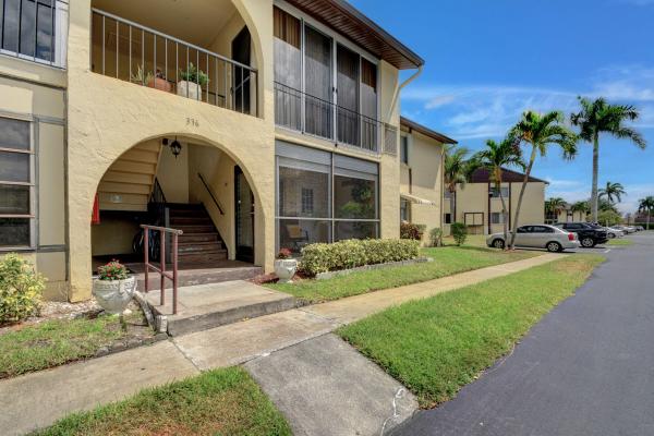 Pine Ridge 3, 336 Pine Ridge Cir #D-1, Greenacres, Florida 33463, image 1