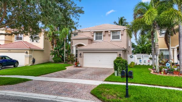 Kingsmill, 6064 Oak Bluff Way, Lake Worth Beach, Florida 33467, image 1