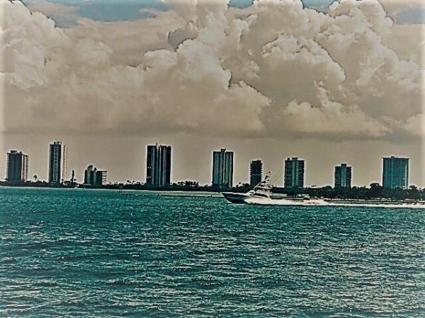 Winston Towers 200, 251 174th St #1611, Sunny Isles Beach, Florida 33160, image 1