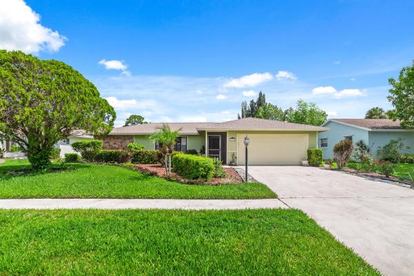 Lone Pine Estates, 2532 Westchester Dr, Riviera Beach, Florida 33407, image 1