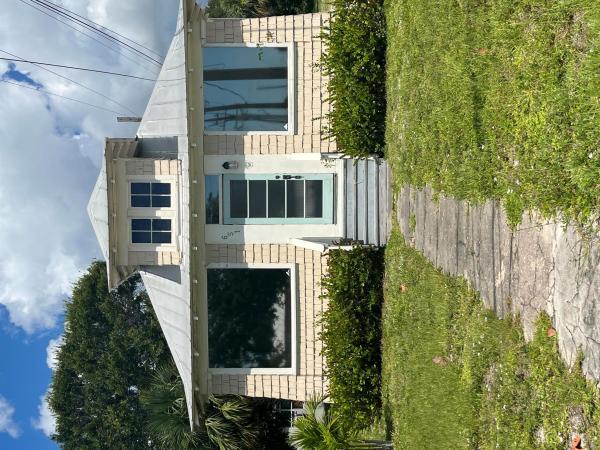 Edgartown, 651 N 2nd St, Fort Pierce, Florida 34950, image 1