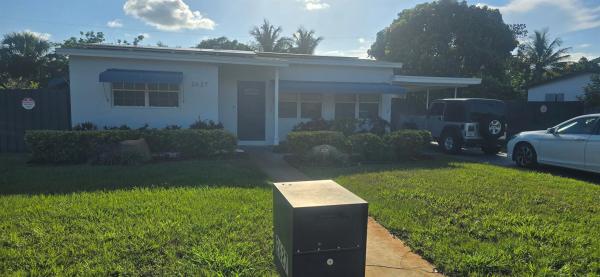 Boynton Ridge, 2627 NE 4th St, Boynton Beach, Florida 33435, image 1