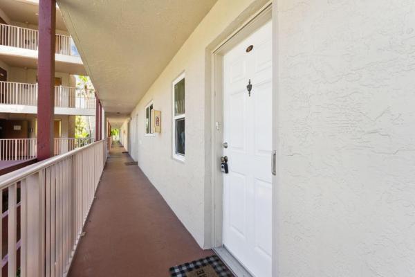 Gathering Place At Cypress Bend, 2106 S Cypress Bend Dr #207, Pompano Beach, Florida 33069, image 2